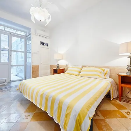 Apartment Beach House Sliema