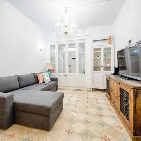 Apartment Beach House Sliema